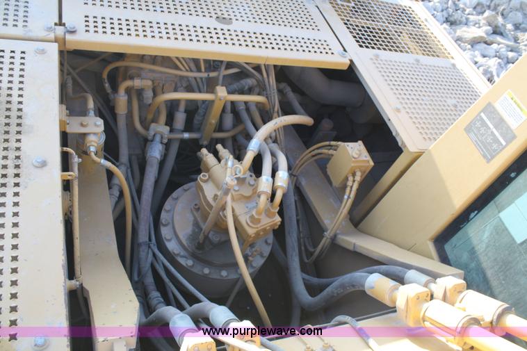 image for item 4906 2002 Caterpillar 330B hydraulic excavator