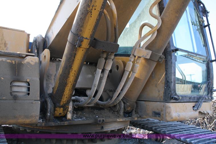 image for item 4906 2002 Caterpillar 330B hydraulic excavator