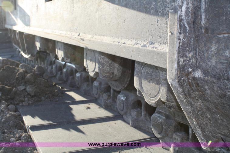 image for item 4906 2002 Caterpillar 330B hydraulic excavator