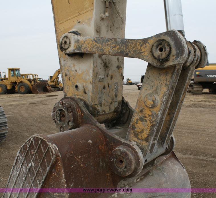 image for item 4906 2002 Caterpillar 330B hydraulic excavator