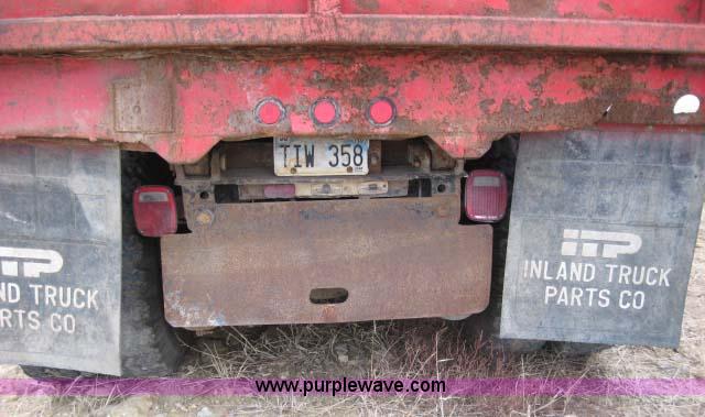 image for item 5297 1982 Ford LNT8000 dump truck