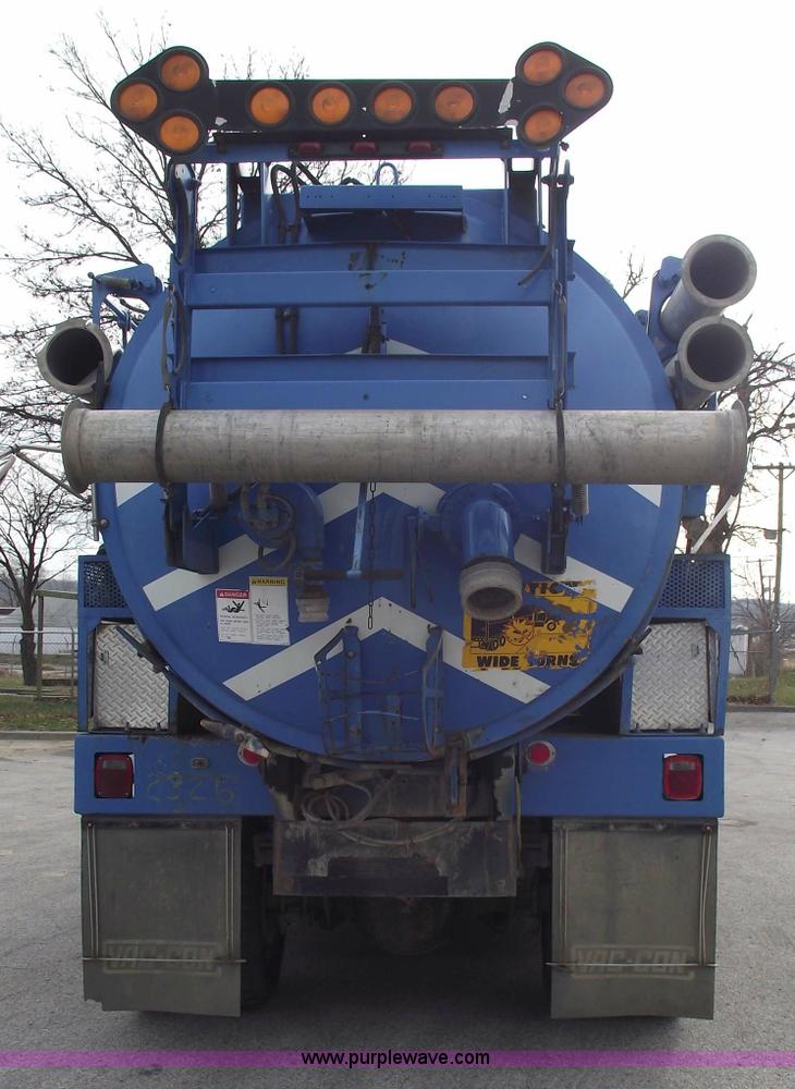 image for item 5595 2000 International Series 2554 Vac-Con truck