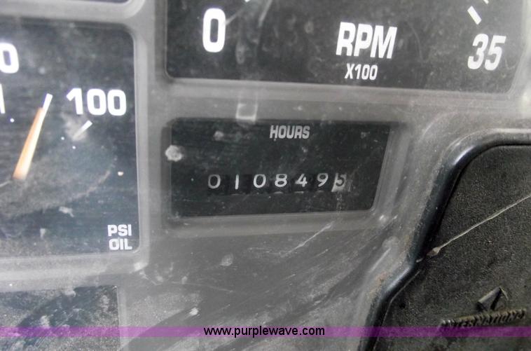 image for item 5595 2000 International Series 2554 Vac-Con truck