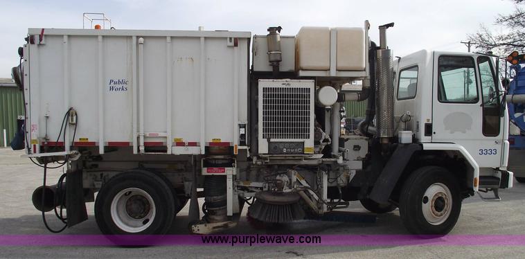image for item 5596 1999 Sterling SC7000 Vac All air sweeper truck