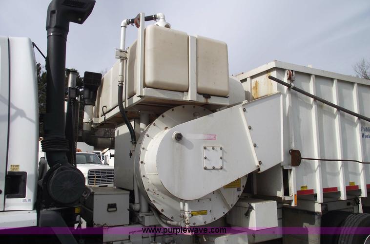 image for item 5596 1999 Sterling SC7000 Vac All air sweeper truck