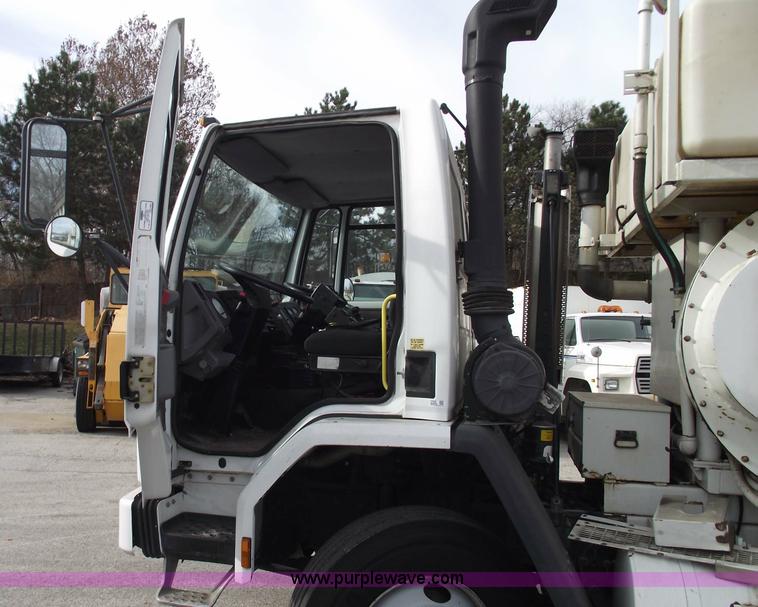 image for item 5596 1999 Sterling SC7000 Vac All air sweeper truck