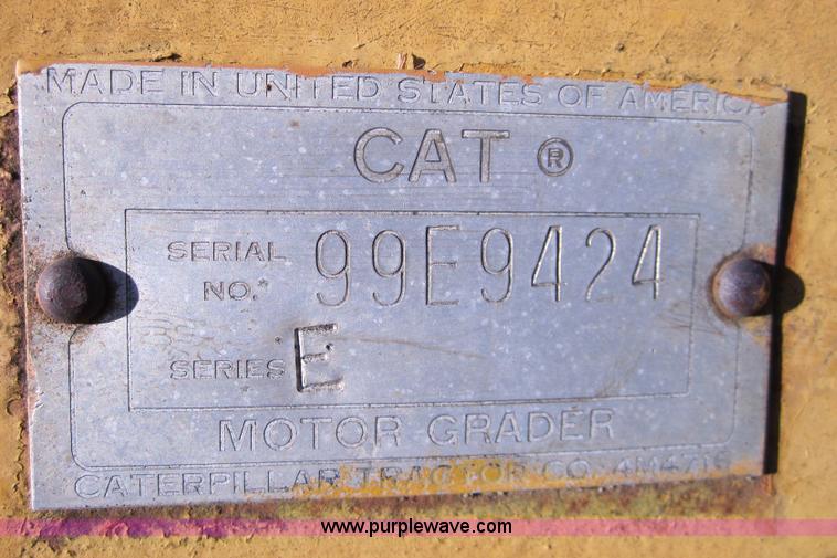 image for item 5603 1964 Caterpillar 12E motor grader