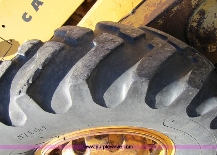 image for item 5603 1964 Caterpillar 12E motor grader