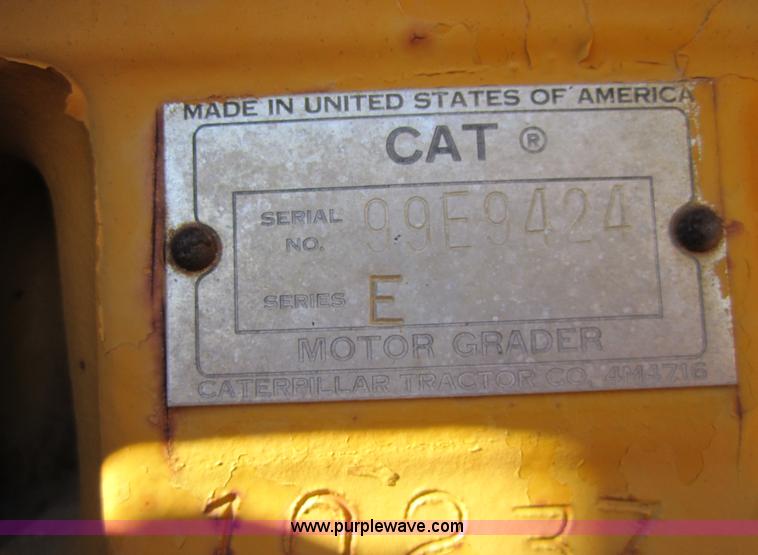 image for item 5603 1964 Caterpillar 12E motor grader