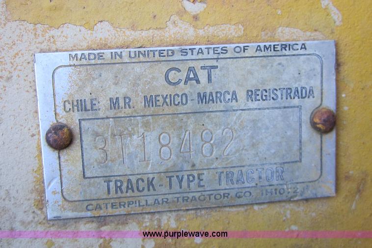 image for item 5606 Caterpillar D7 dozer