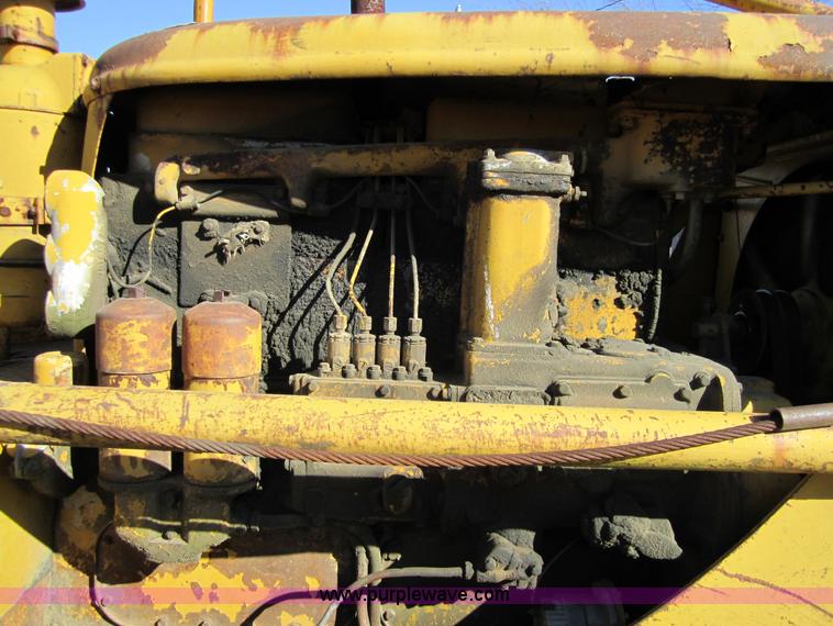 image for item 5606 Caterpillar D7 dozer
