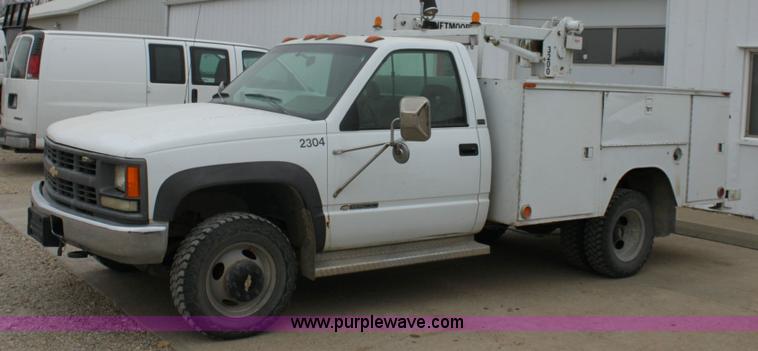 image for item 6549 1994 Chevrolet Cheyenne 3500 crane truck
