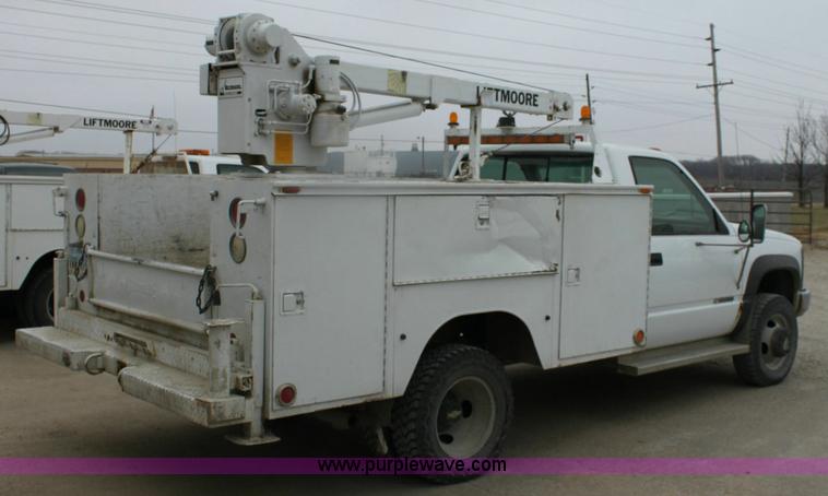 image for item 6549 1994 Chevrolet Cheyenne 3500 crane truck
