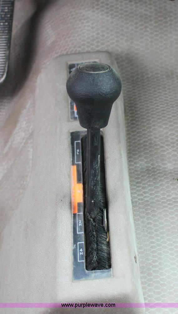 image for item 6549 1994 Chevrolet Cheyenne 3500 crane truck