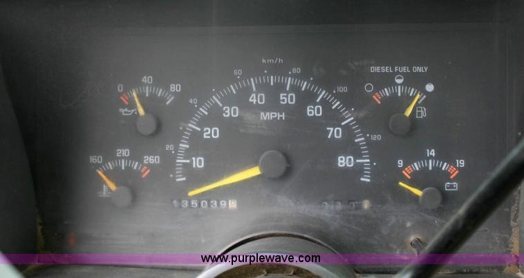 image for item 6549 1994 Chevrolet Cheyenne 3500 crane truck