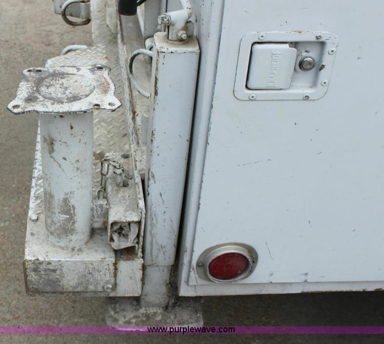 image for item 6549 1994 Chevrolet Cheyenne 3500 crane truck