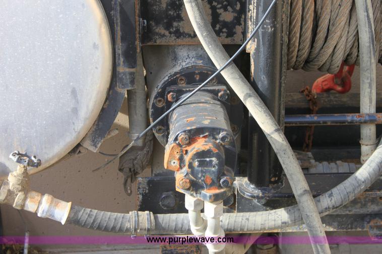 image for item 6551 Tulsa hydraulic winch