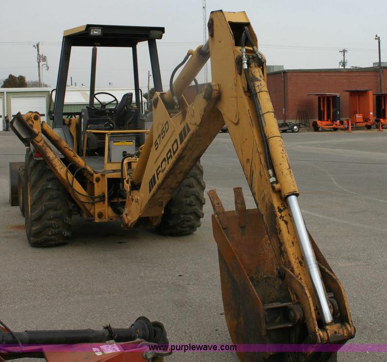 image for item 6552 Ford 575D backhoe