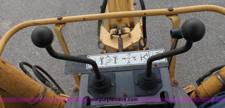 image for item 6552 Ford 575D backhoe