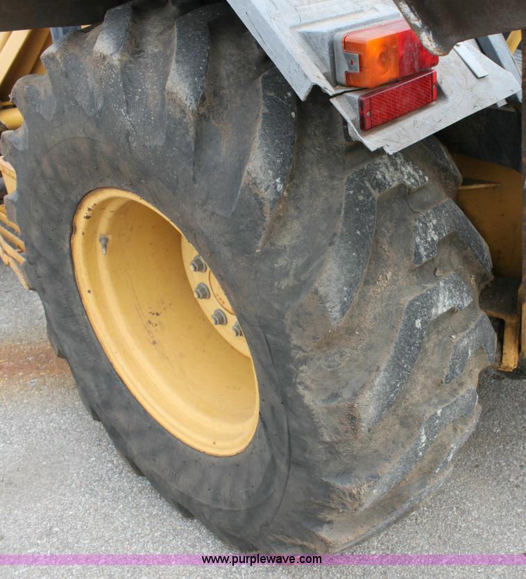 image for item 6552 Ford 575D backhoe