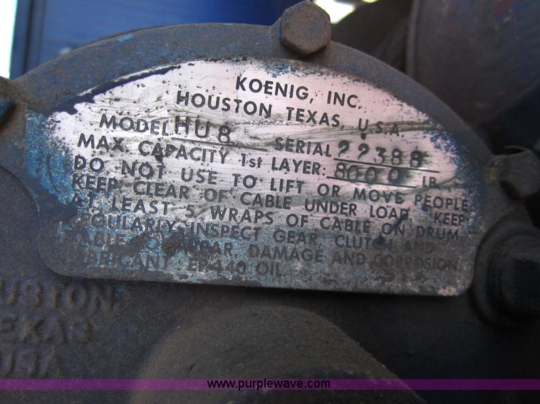 image for item 7521 1996 International 4900 truck with mobile drill