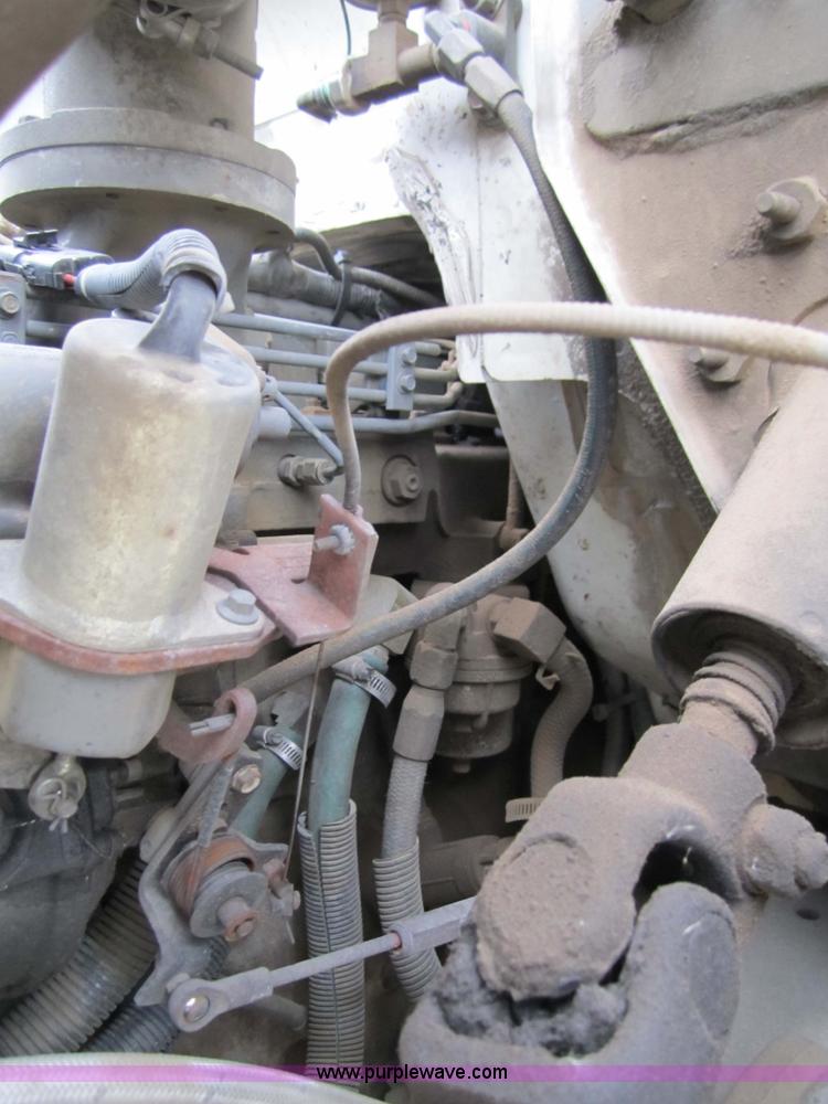 image for item 7522 1995 Ford FT900F truck with mobile drill