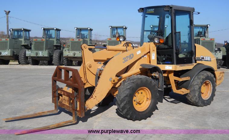 image for item 7767 2003 Case 321D wheel loader
