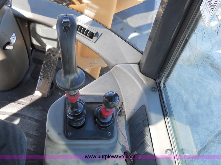 image for item 7767 2003 Case 321D wheel loader