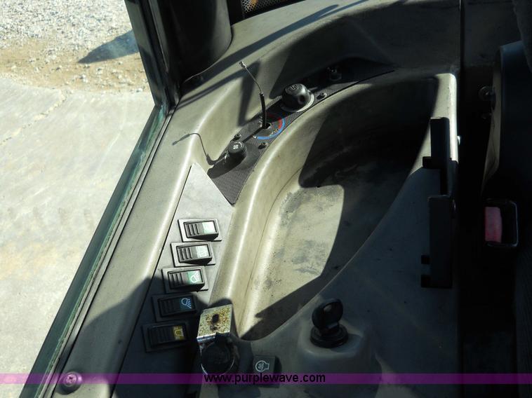 image for item 7767 2003 Case 321D wheel loader