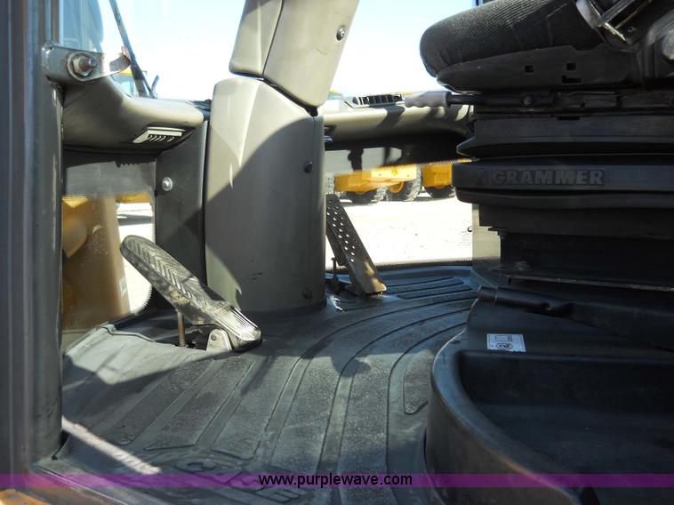 image for item 7767 2003 Case 321D wheel loader