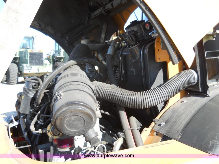 image for item 7767 2003 Case 321D wheel loader