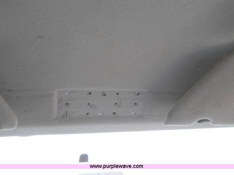 image for item 7769 2002 Ford F550 Super Duty flatbed truck