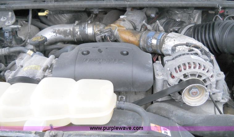 image for item 7769 2002 Ford F550 Super Duty flatbed truck