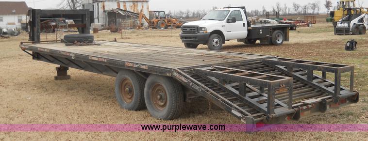 image for item 7770 1997 R&W gooseneck flatbed trailer