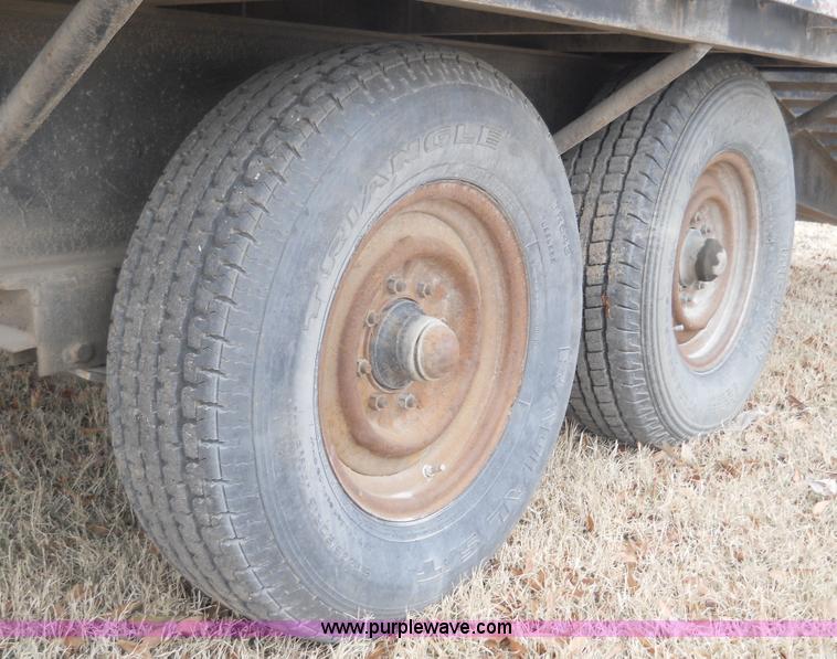 image for item 7770 1997 R&W gooseneck flatbed trailer