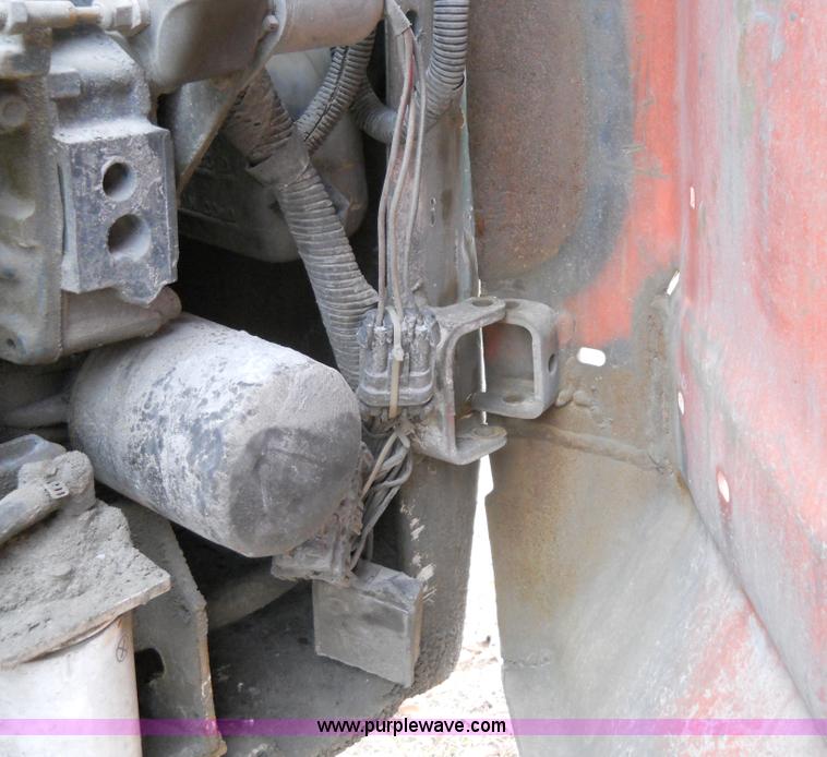 image for item 7771 1995 Bobcat 753 skid steer