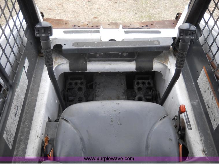 image for item 7772 2005 Bobcat S130 skid steer
