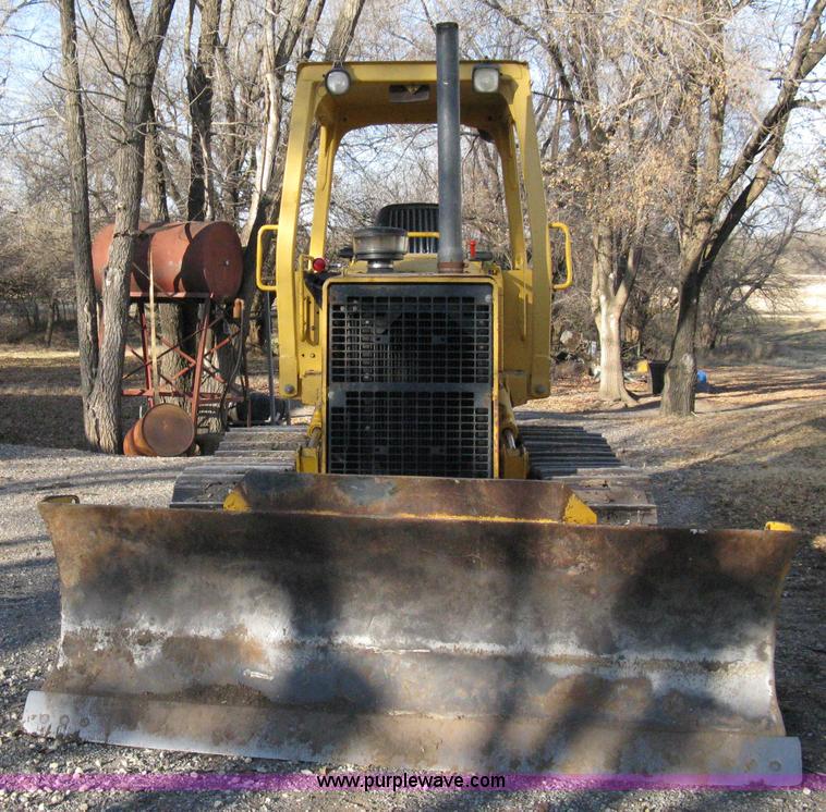 image for item 8075 1996 John Deere 550 G TC dozer