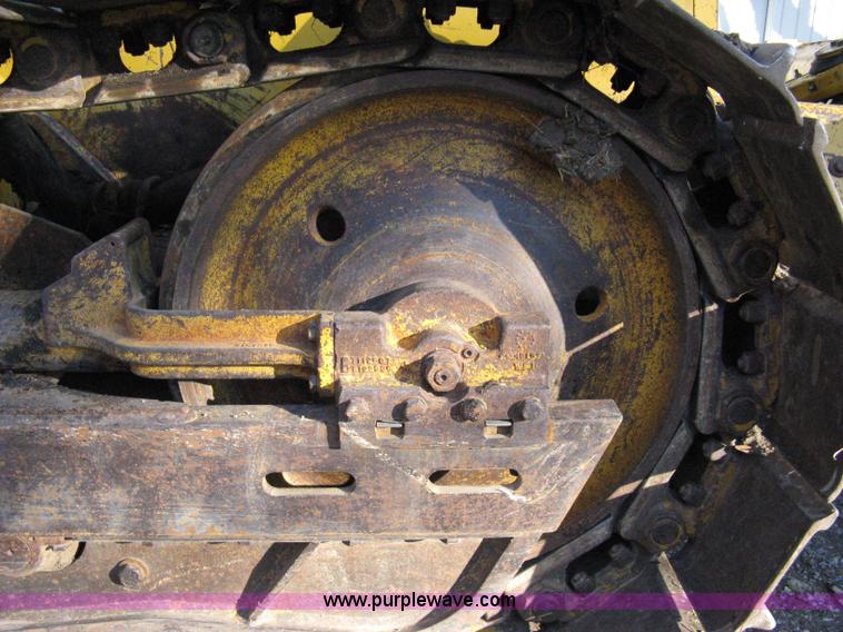 image for item 8075 1996 John Deere 550 G TC dozer