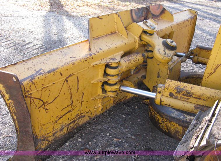 image for item 8075 1996 John Deere 550 G TC dozer