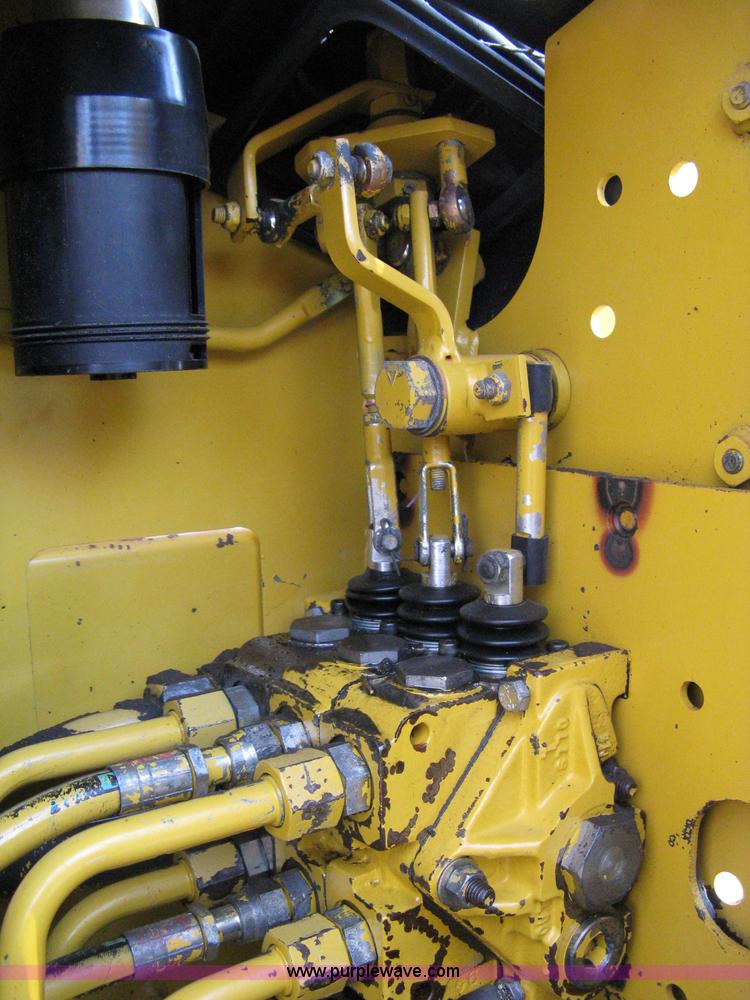 image for item 8075 1996 John Deere 550 G TC dozer