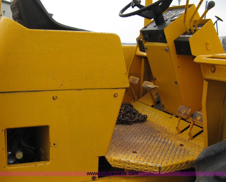 image for item 8087 Massey-Ferguson MF-2500 rough-terrain forklift