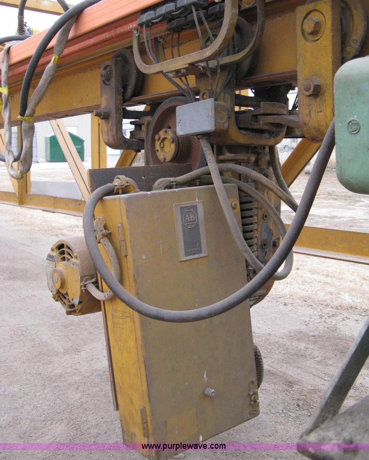 image for item 8089 Louden Super Track two-ton monorail crane