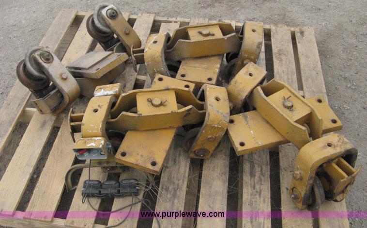 image for item 8089 Louden Super Track two-ton monorail crane