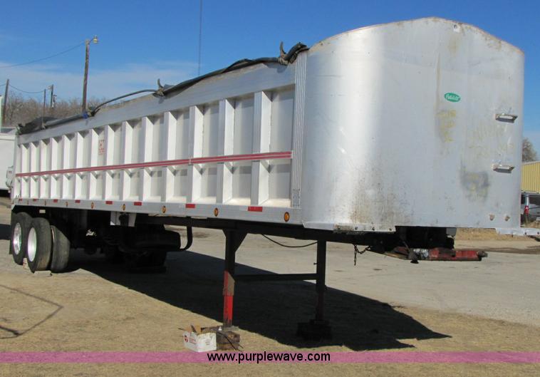 image for item 8339 1993 CMC 39' end-dump trailer
