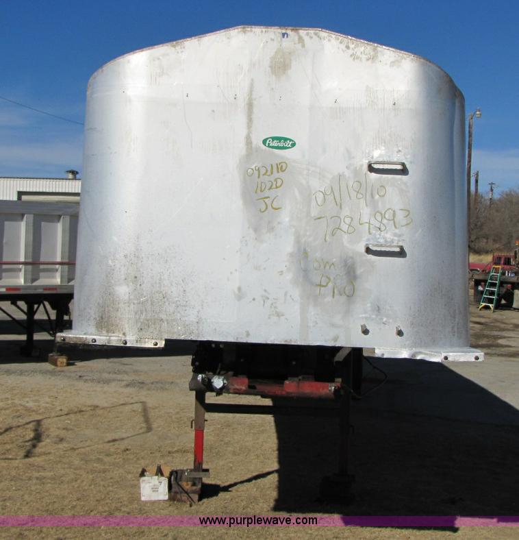 image for item 8339 1993 CMC 39' end-dump trailer