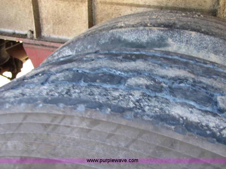 image for item 8339 1993 CMC 39' end-dump trailer