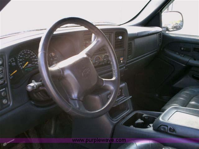 image for item 1001 2001 Chevrolet Silverado K1500 Z71 extended cab pick up