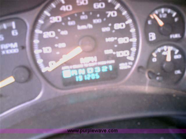 image for item 1001 2001 Chevrolet Silverado K1500 Z71 extended cab pick up