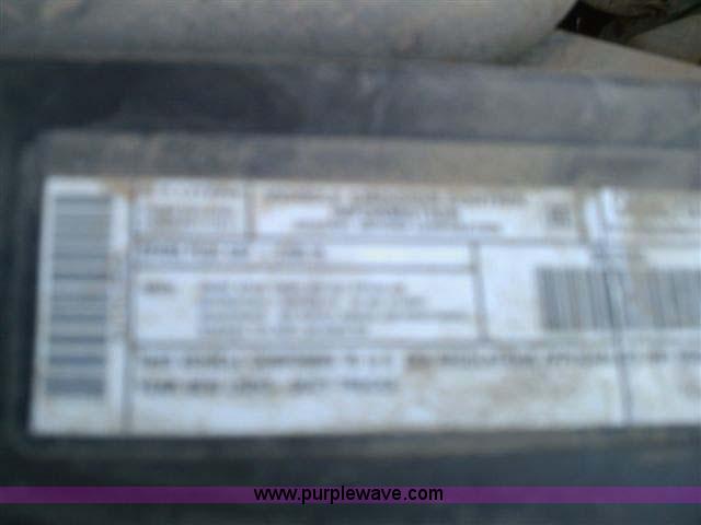 image for item 1001 2001 Chevrolet Silverado K1500 Z71 extended cab pick up